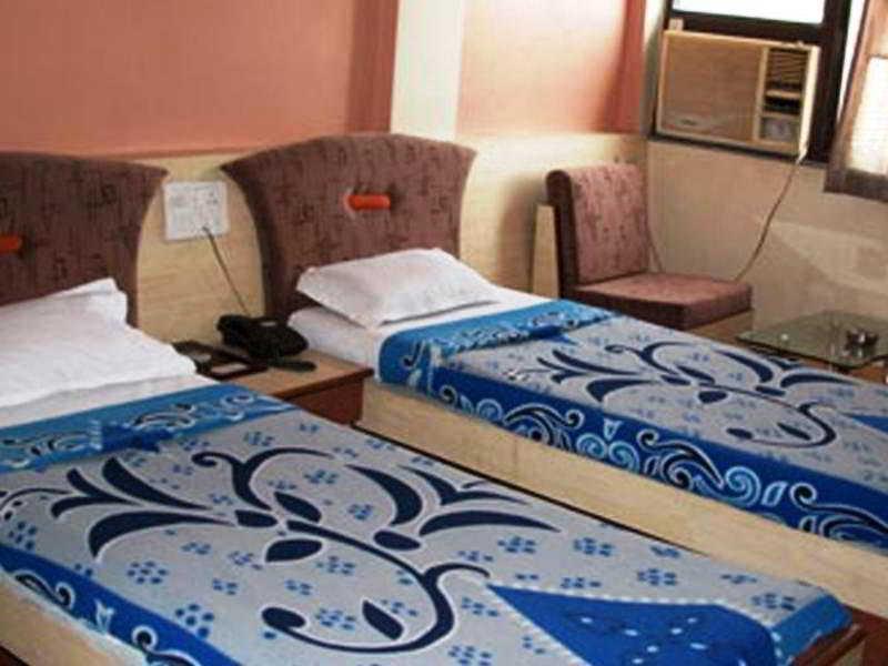 Hotel Tourist International Pune Luaran gambar